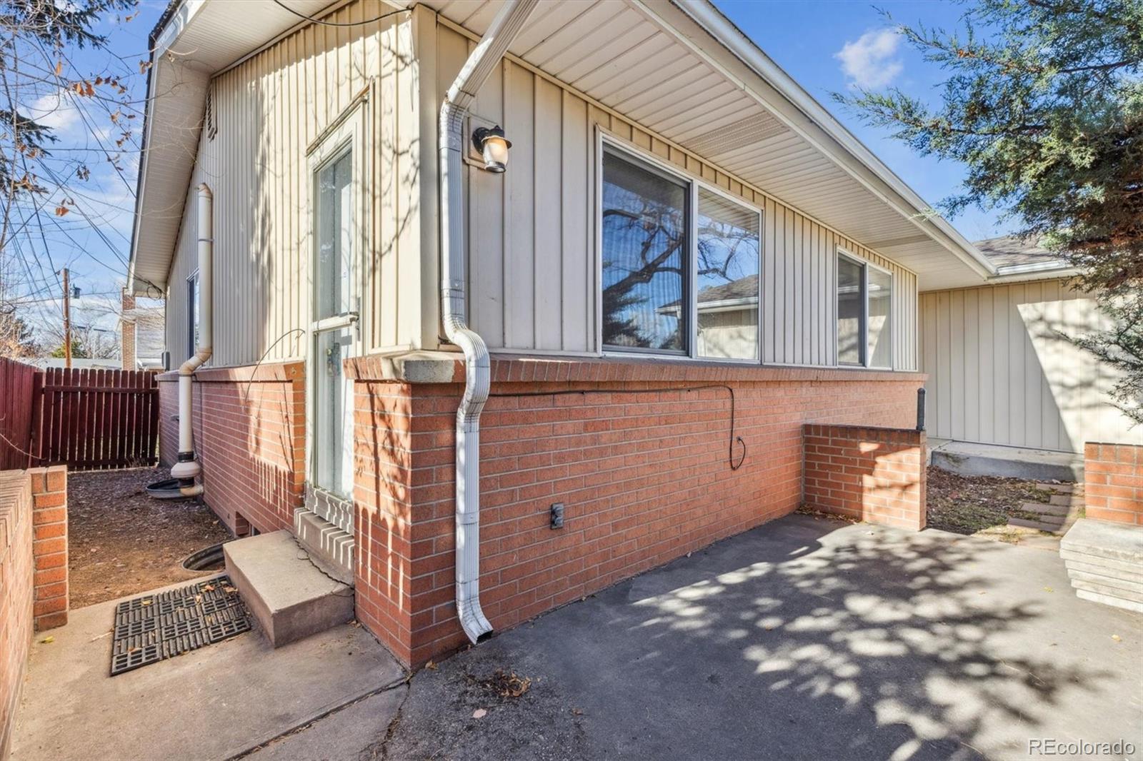 MLS Image #29 for 3031 s university boulevard,denver, Colorado
