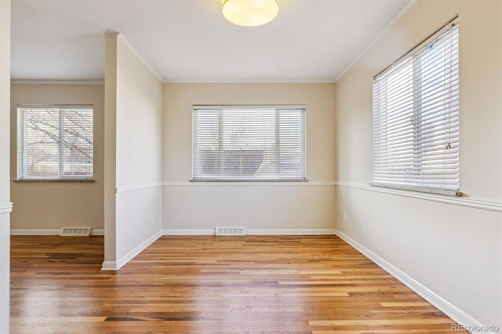 MLS Image #8 for 3031 s university boulevard,denver, Colorado