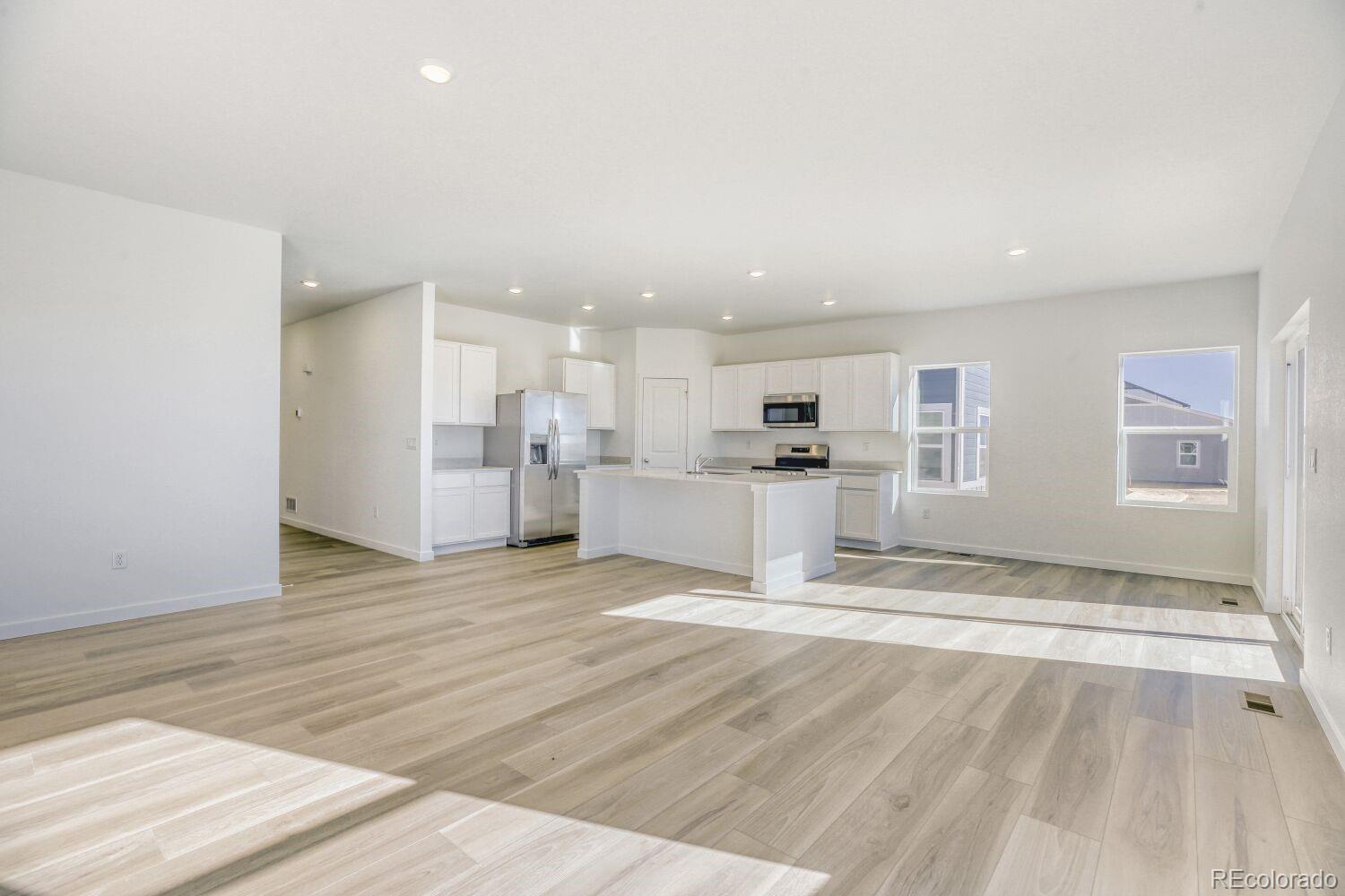 MLS Image #12 for 4246  lucas drive,johnstown, Colorado