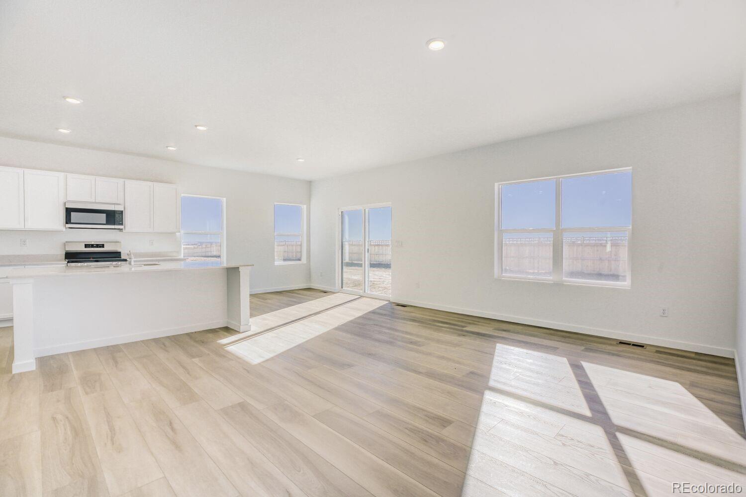 MLS Image #3 for 4246  lucas drive,johnstown, Colorado