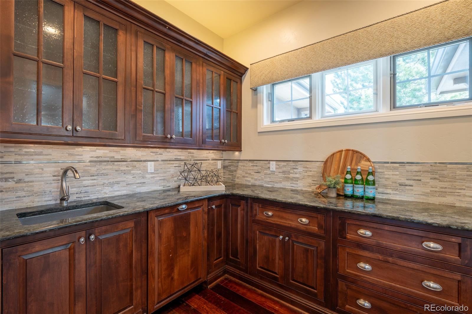 MLS Image #21 for 1575  vine cliff heights,colorado springs, Colorado