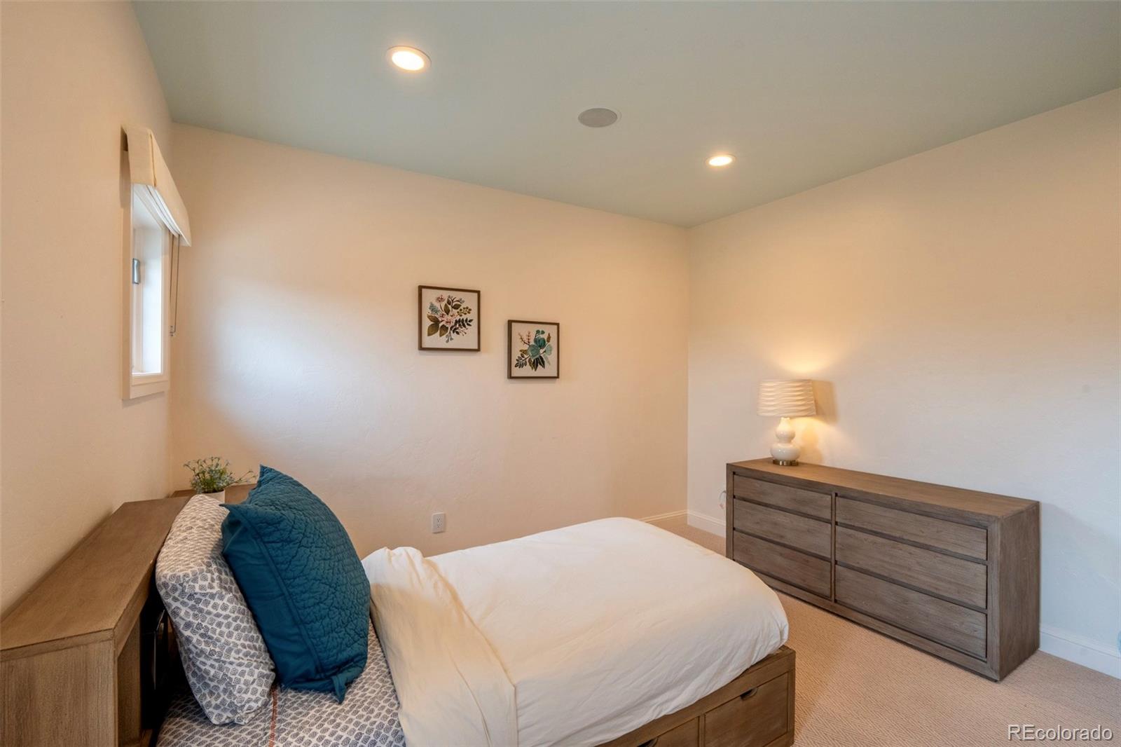 MLS Image #38 for 1575  vine cliff heights,colorado springs, Colorado