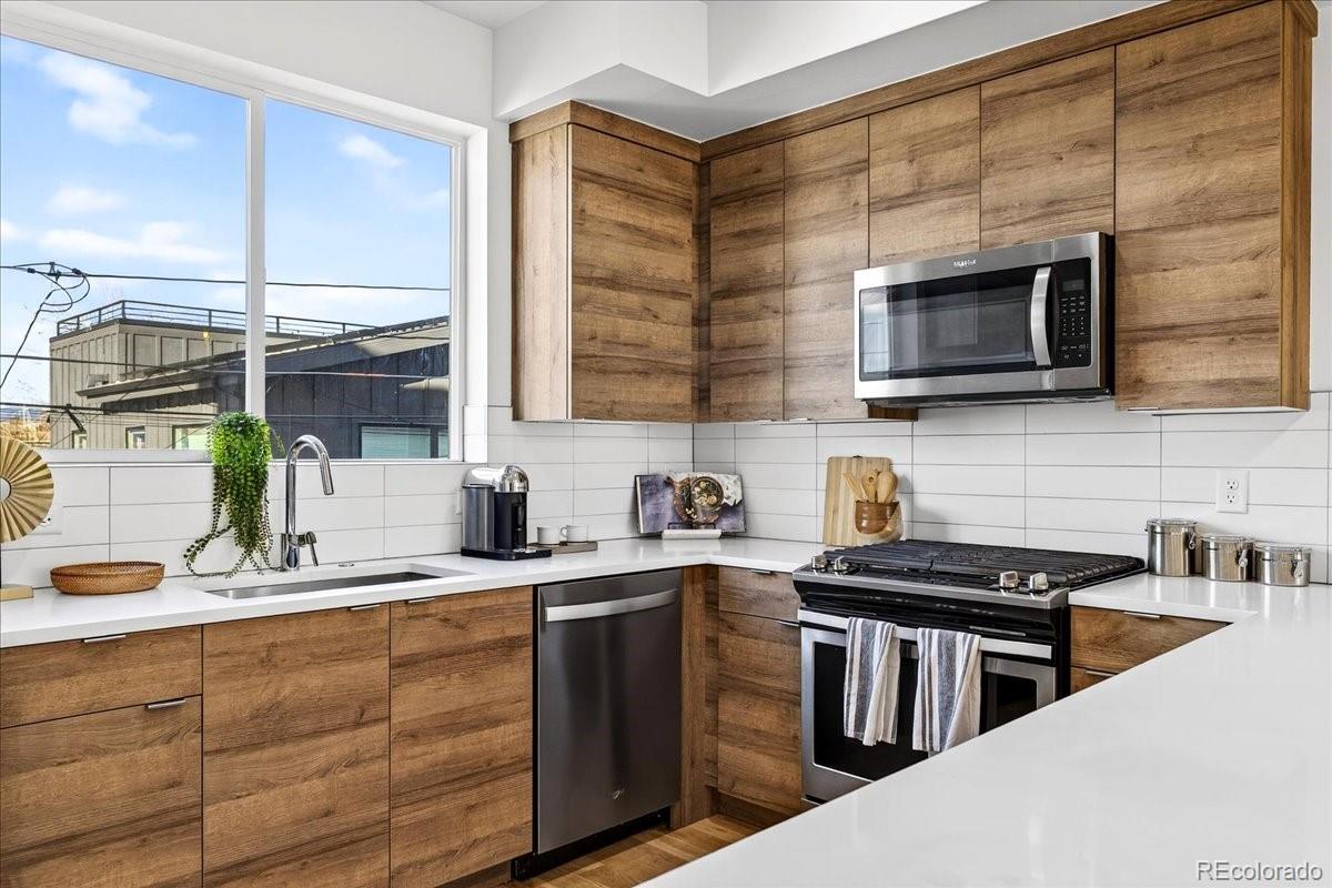 MLS Image #9 for 3520 w conejos place 11,denver, Colorado