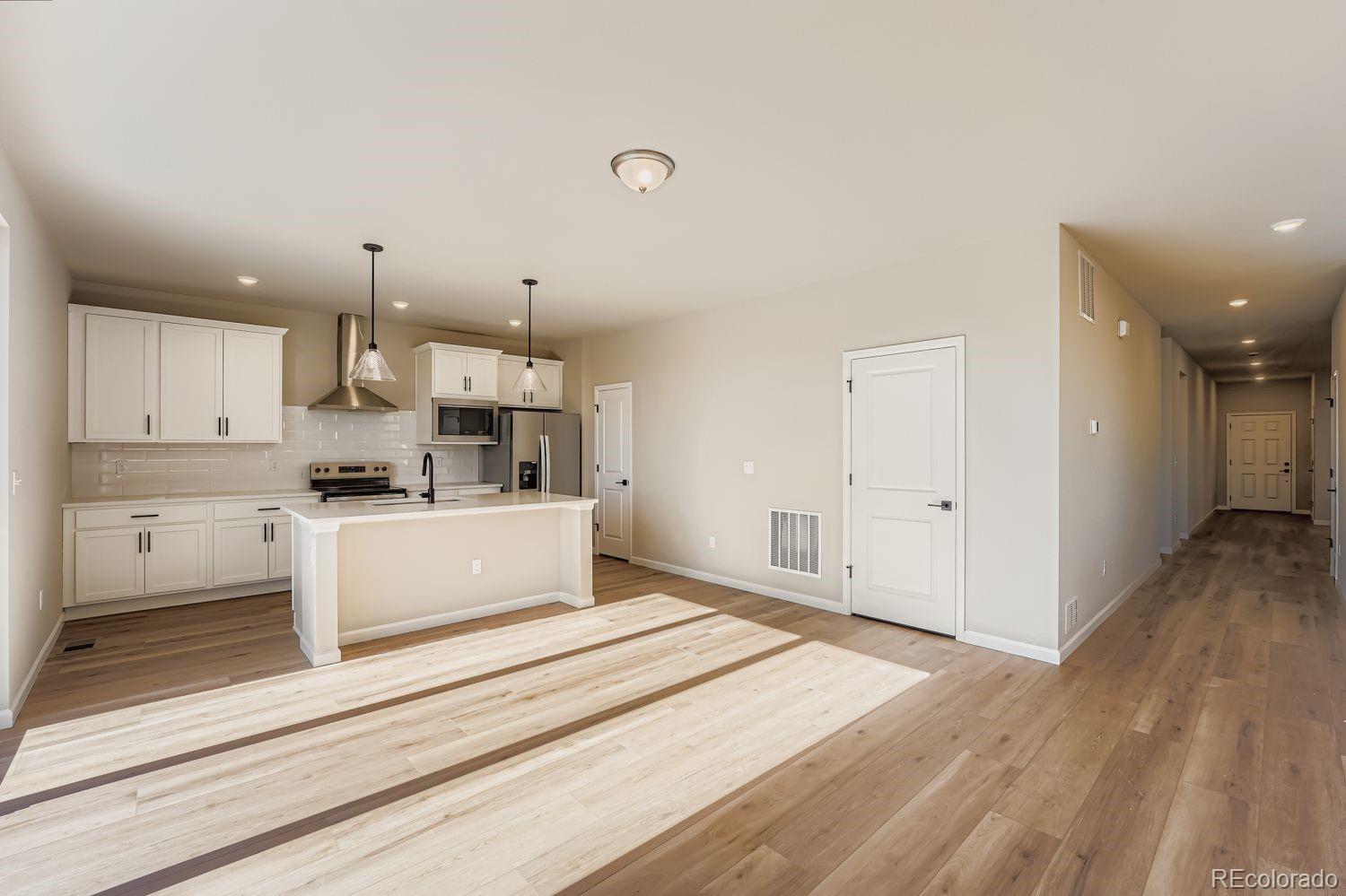 MLS Image #5 for 54900 e 27th avenue,strasburg, Colorado