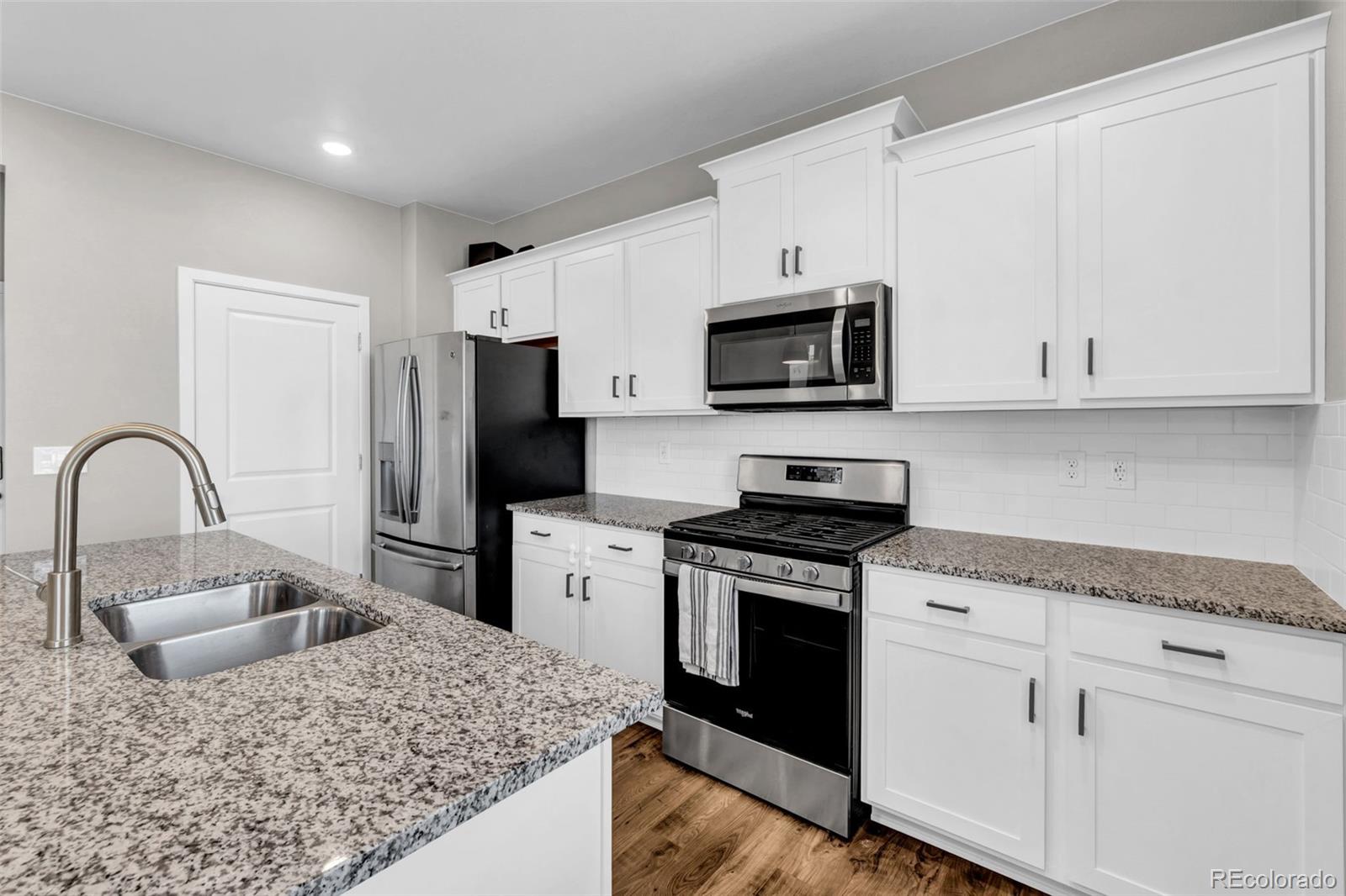 MLS Image #13 for 14640  guernsey drive,mead, Colorado