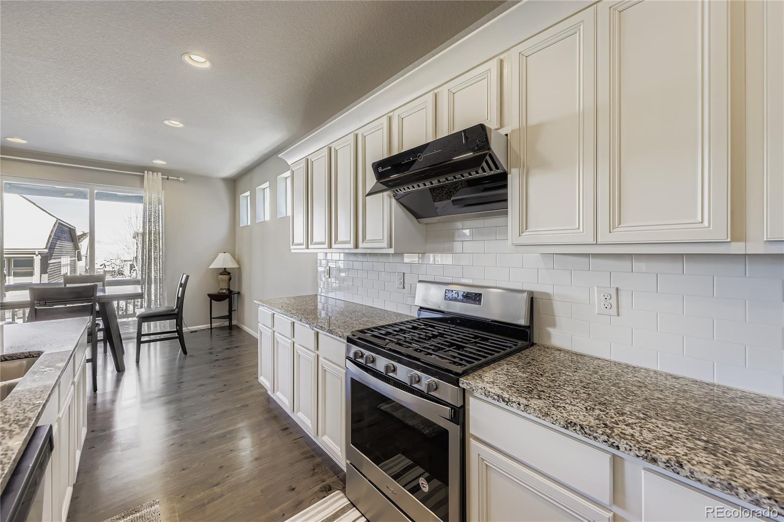 MLS Image #13 for 17759 w 94th drive,arvada, Colorado