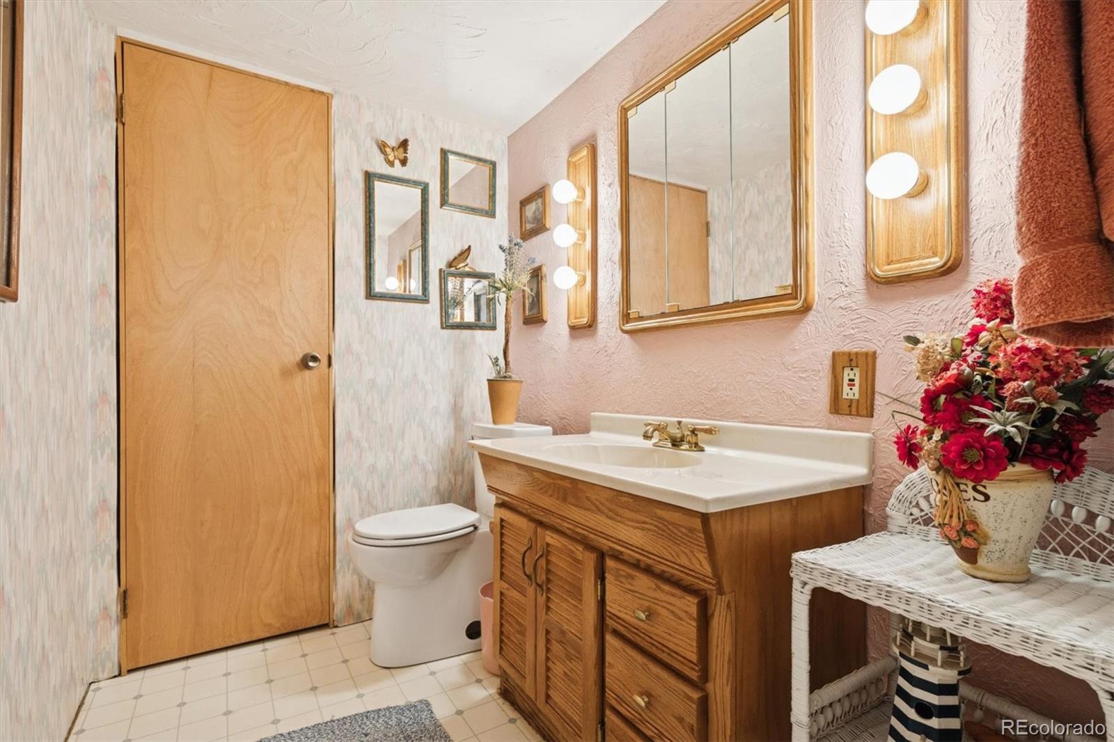 MLS Image #18 for 2881 w long drive,littleton, Colorado