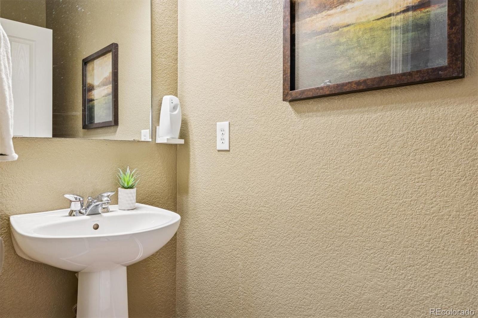 MLS Image #19 for 6813 s harvest court,aurora, Colorado