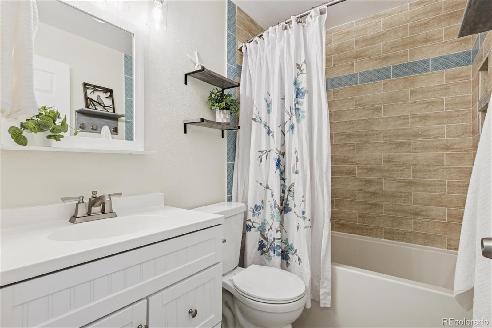 MLS Image #14 for 4001 s flanders way,aurora, Colorado