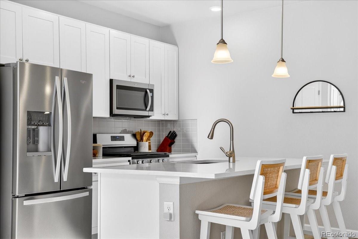 MLS Image #12 for 1971 s poplar court,denver, Colorado