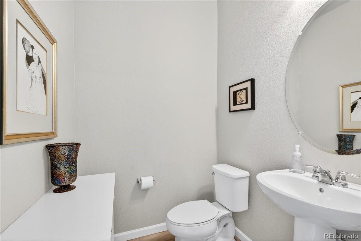 MLS Image #13 for 1971 s poplar court,denver, Colorado