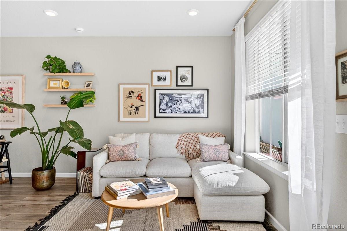 MLS Image #2 for 1971 s poplar court,denver, Colorado