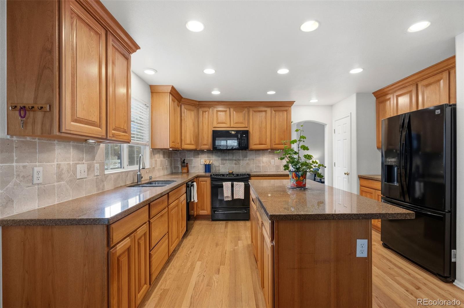 MLS Image #15 for 2433 s harlan court,lakewood, Colorado