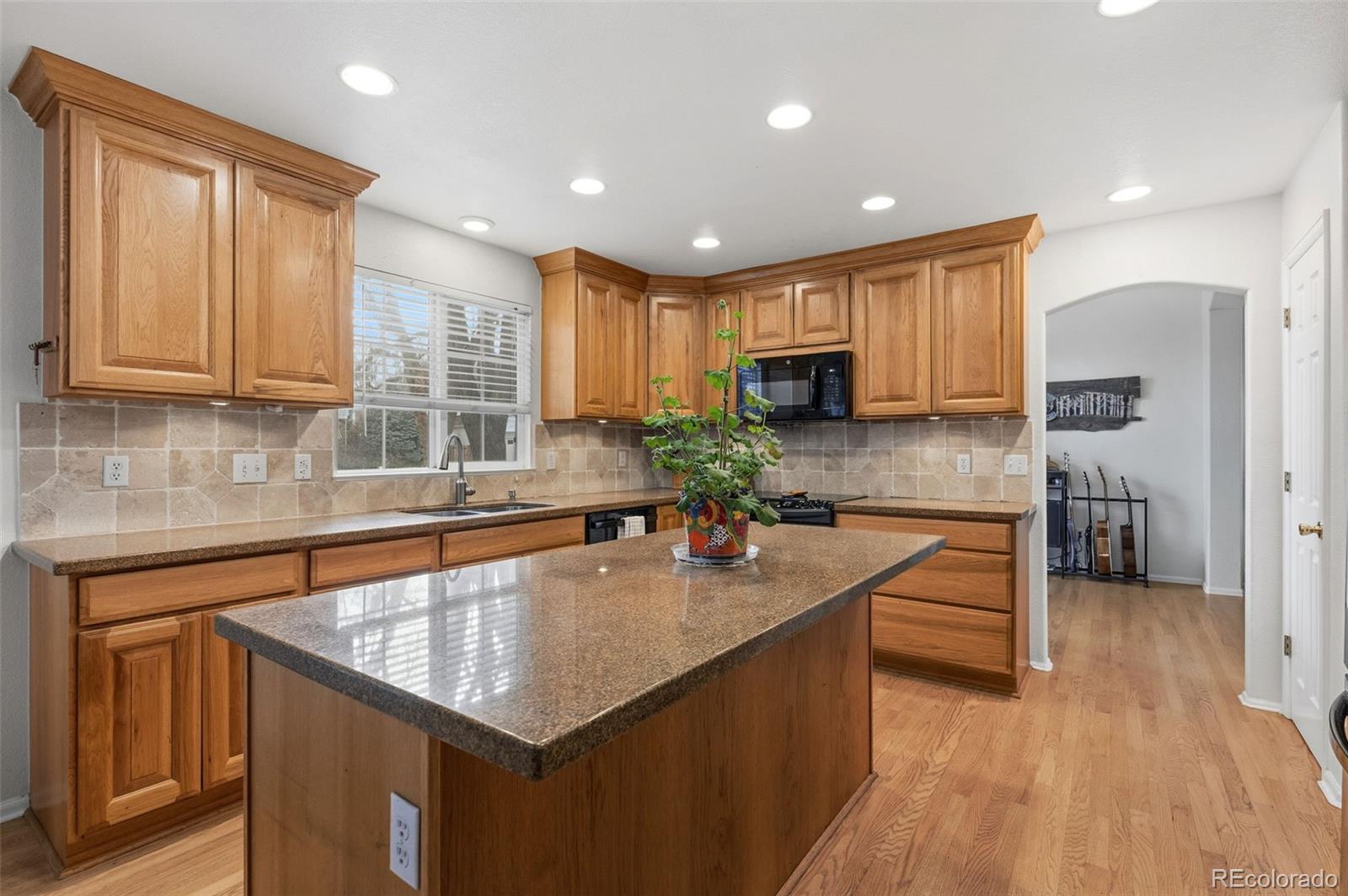 MLS Image #16 for 2433 s harlan court,lakewood, Colorado