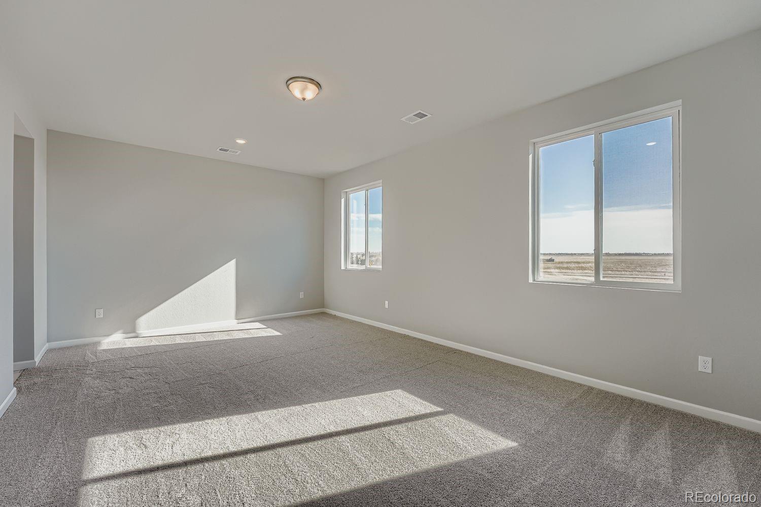 MLS Image #16 for 55020 e 27th avenue,strasburg, Colorado