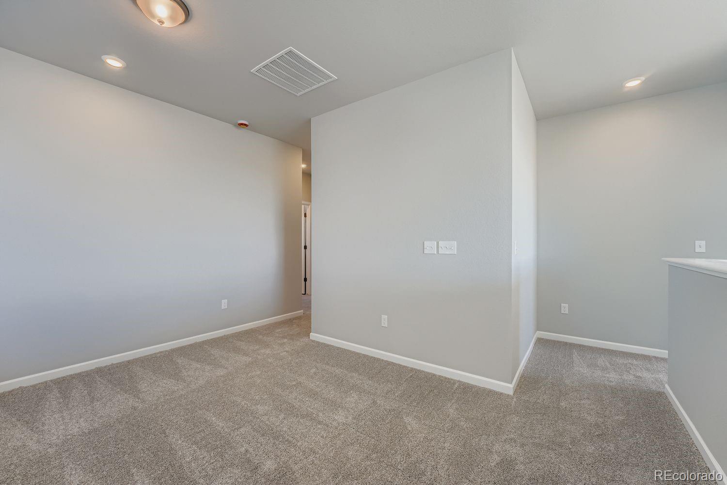 MLS Image #25 for 55020 e 27th avenue,strasburg, Colorado