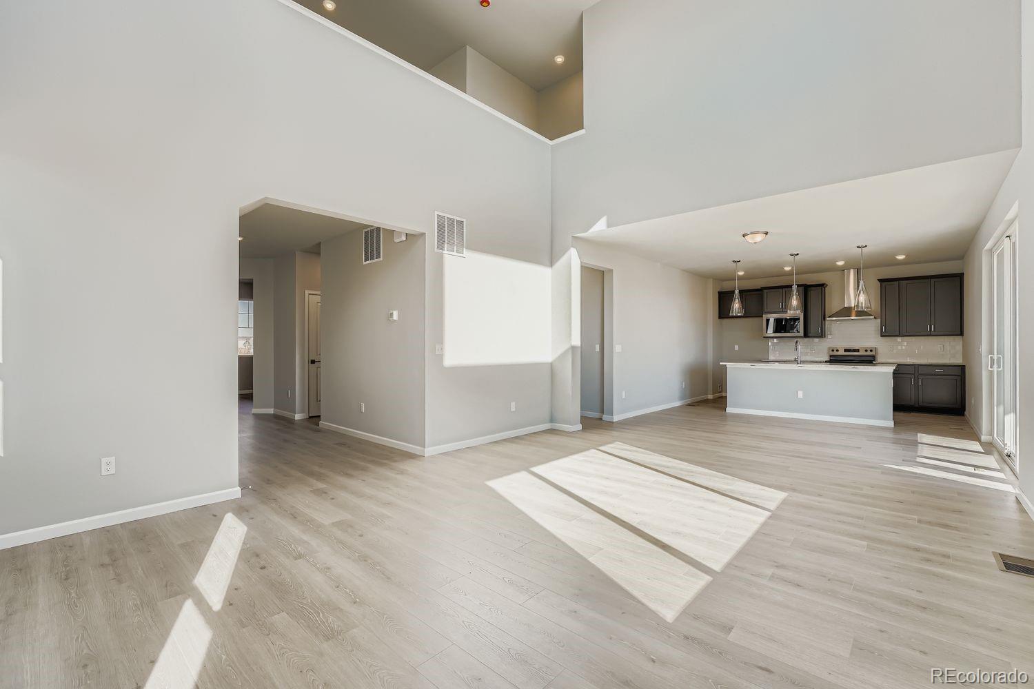 MLS Image #6 for 55020 e 27th avenue,strasburg, Colorado
