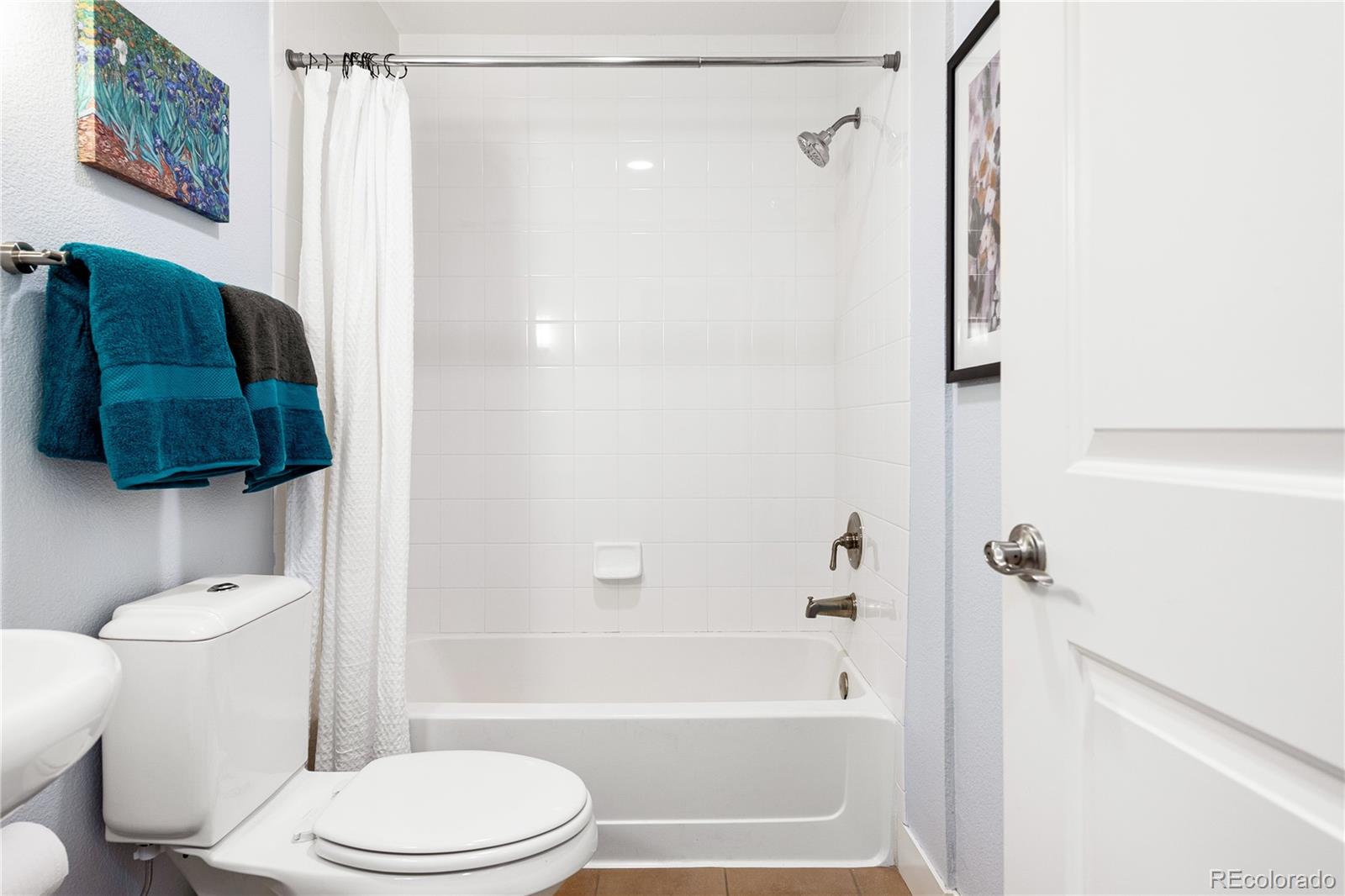 MLS Image #11 for 2240 n clay street 501,denver, Colorado