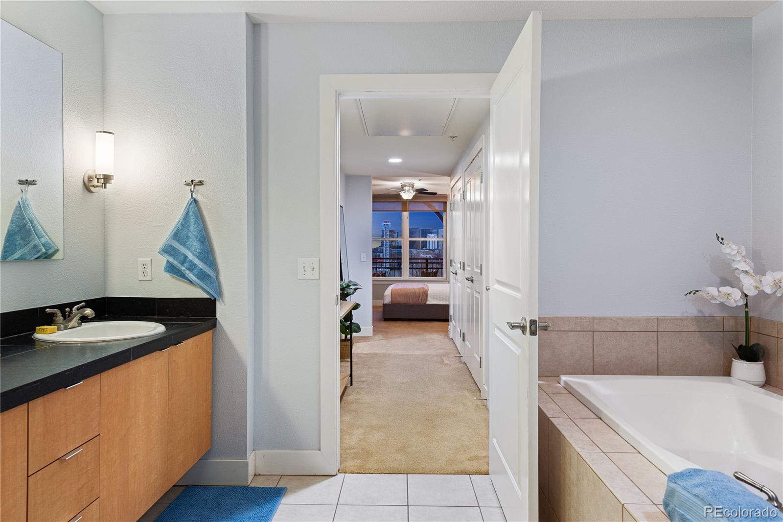 MLS Image #26 for 2240 n clay street 501,denver, Colorado