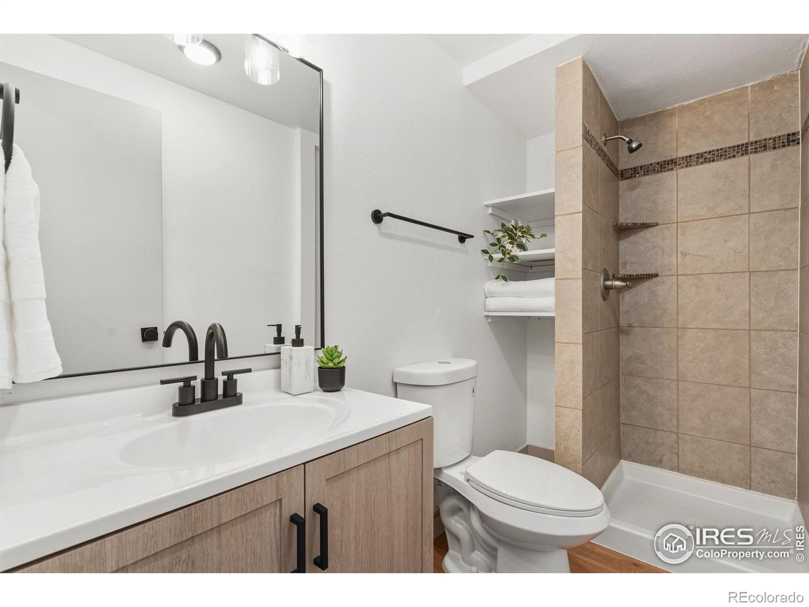 MLS Image #16 for 513  edgewood drive,loveland, Colorado