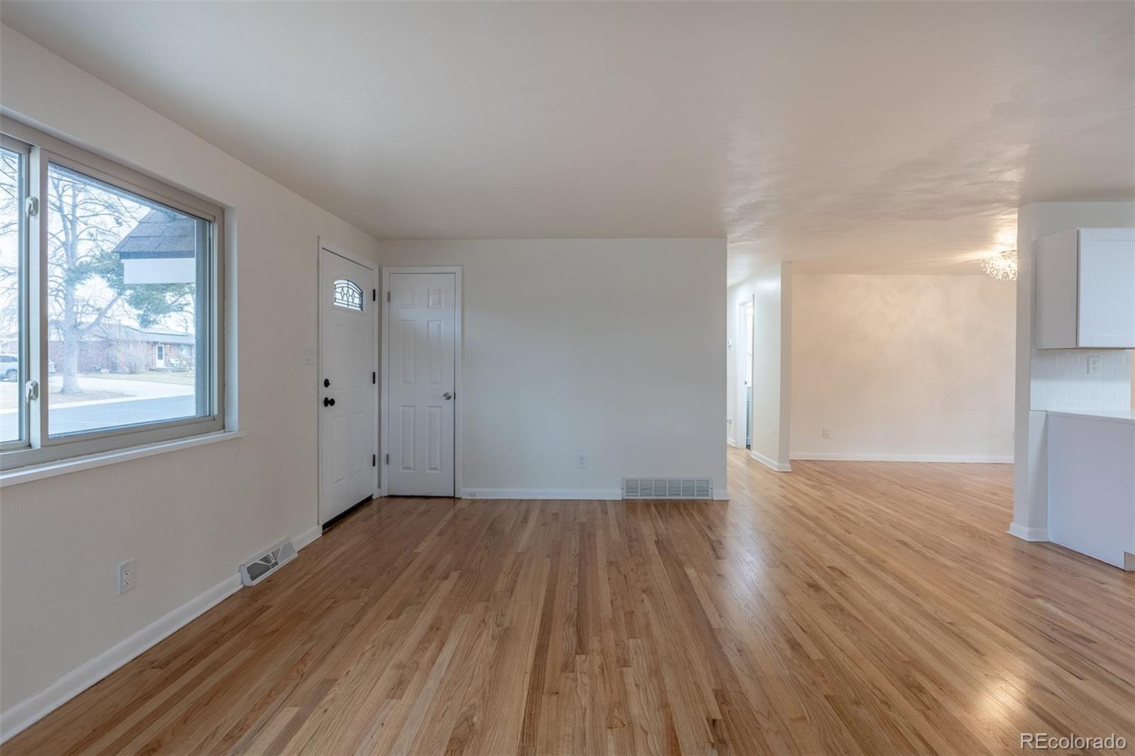 MLS Image #13 for 12466 e alaska ,aurora, Colorado