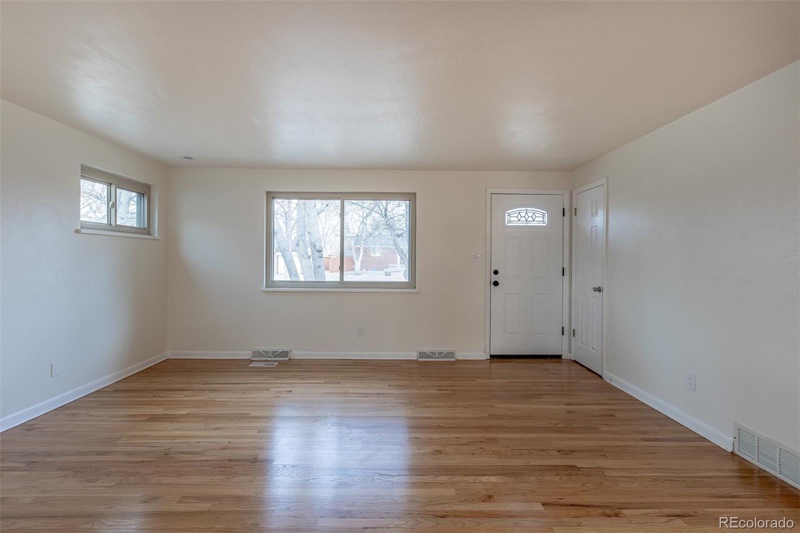 MLS Image #14 for 12466 e alaska ,aurora, Colorado