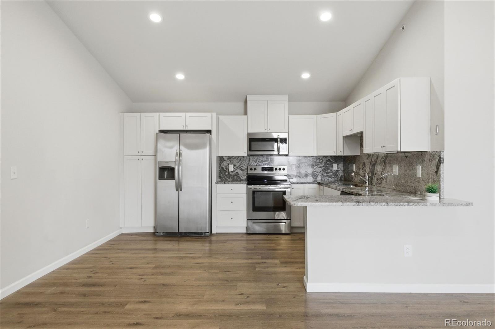 MLS Image #4 for 875 e 78th avenue,denver, Colorado