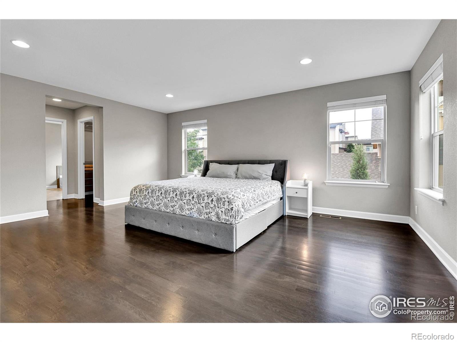 MLS Image #16 for 4974  akron street,denver, Colorado