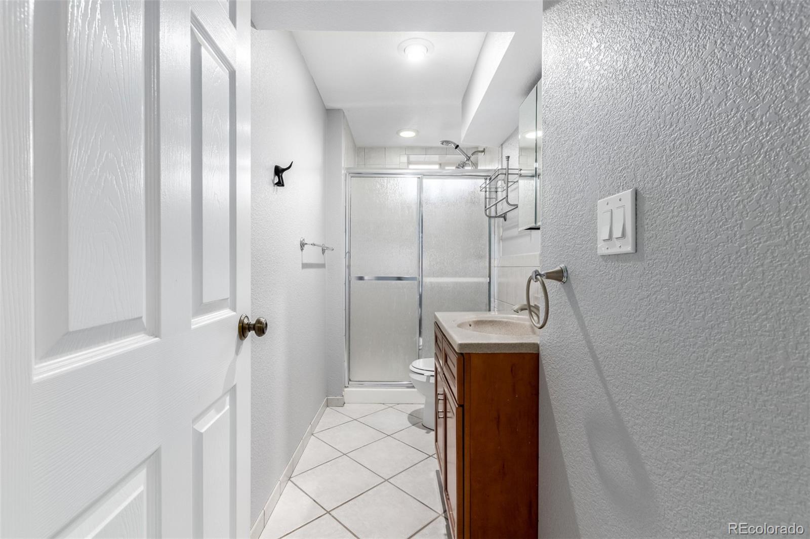 MLS Image #23 for 8324  mitze way,denver, Colorado