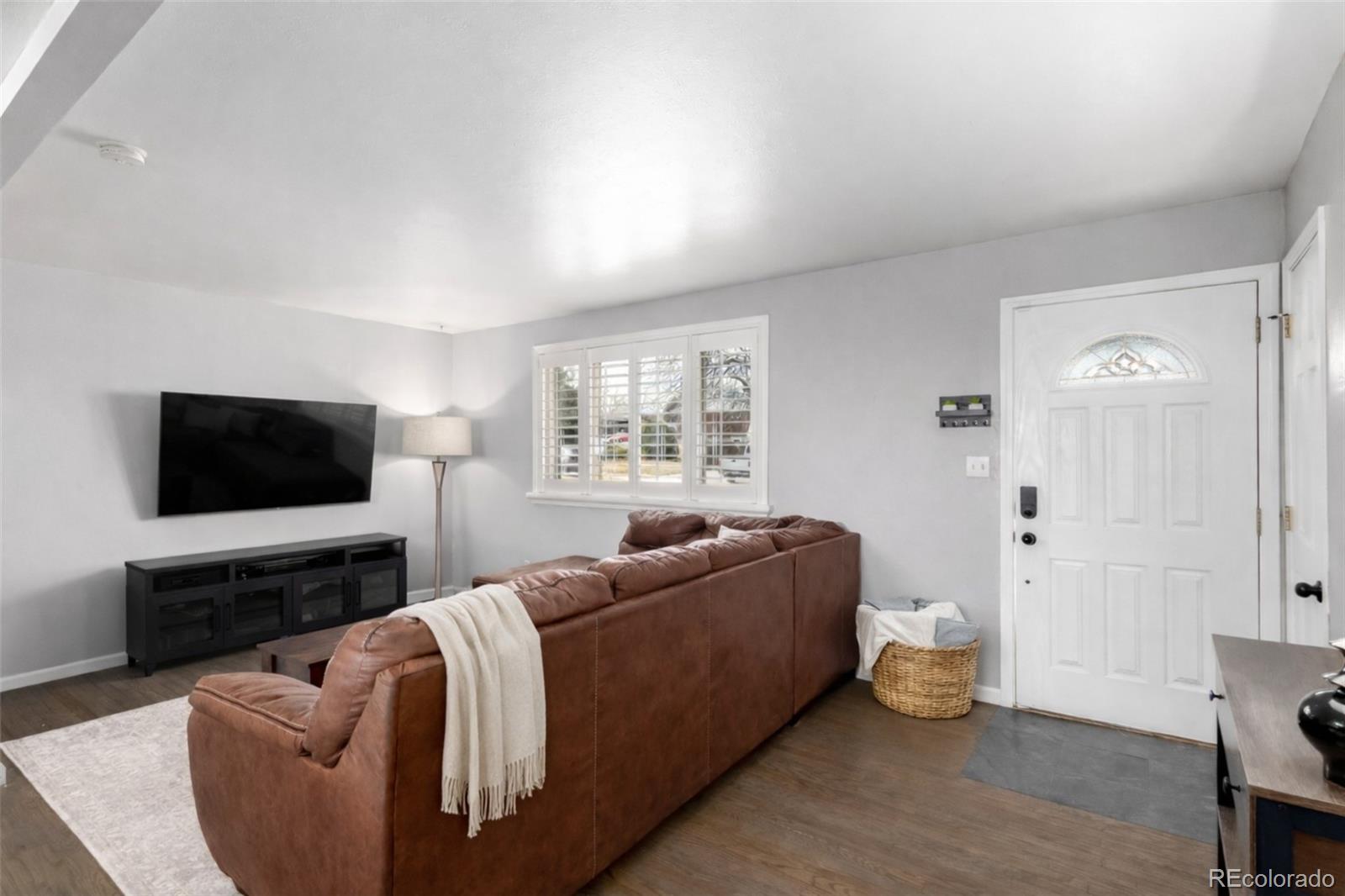 MLS Image #3 for 8324  mitze way,denver, Colorado