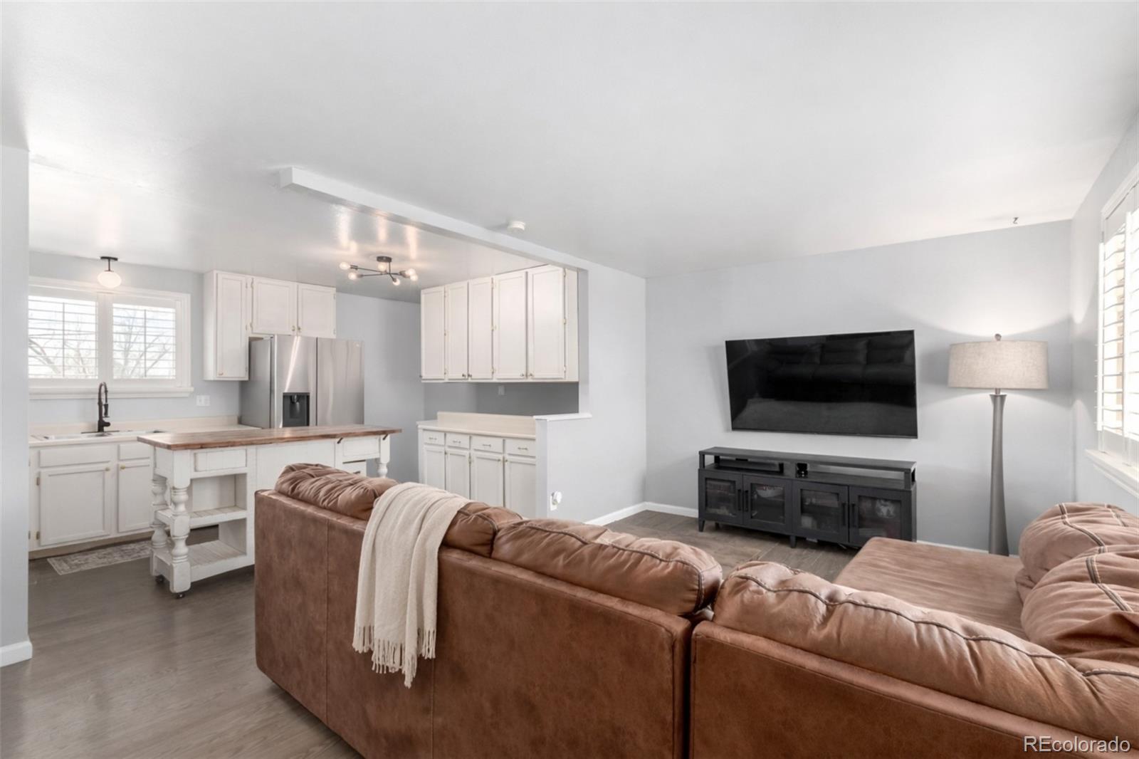 MLS Image #6 for 8324  mitze way,denver, Colorado