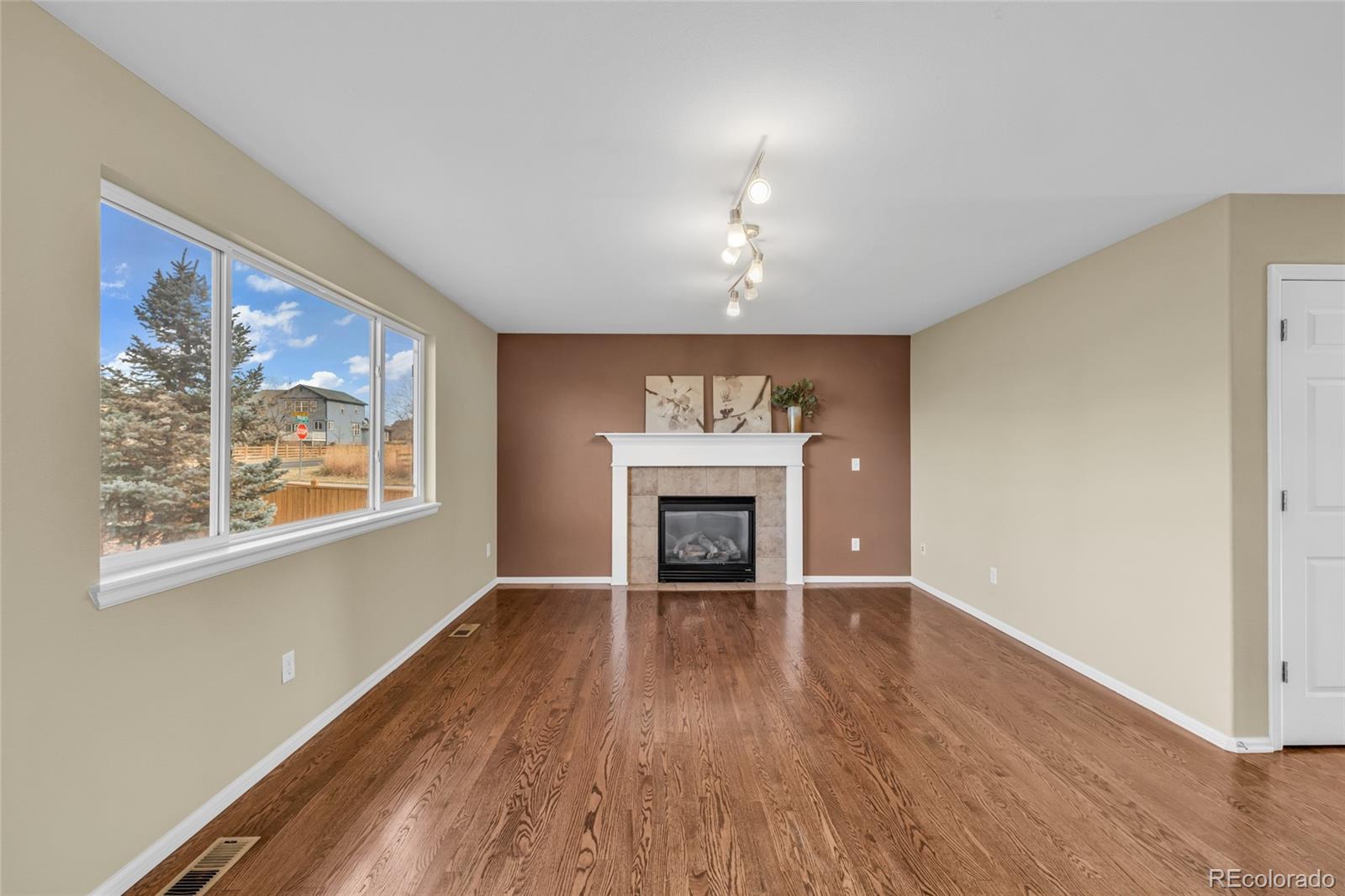 MLS Image #6 for 17093 e 104th way,commerce city, Colorado