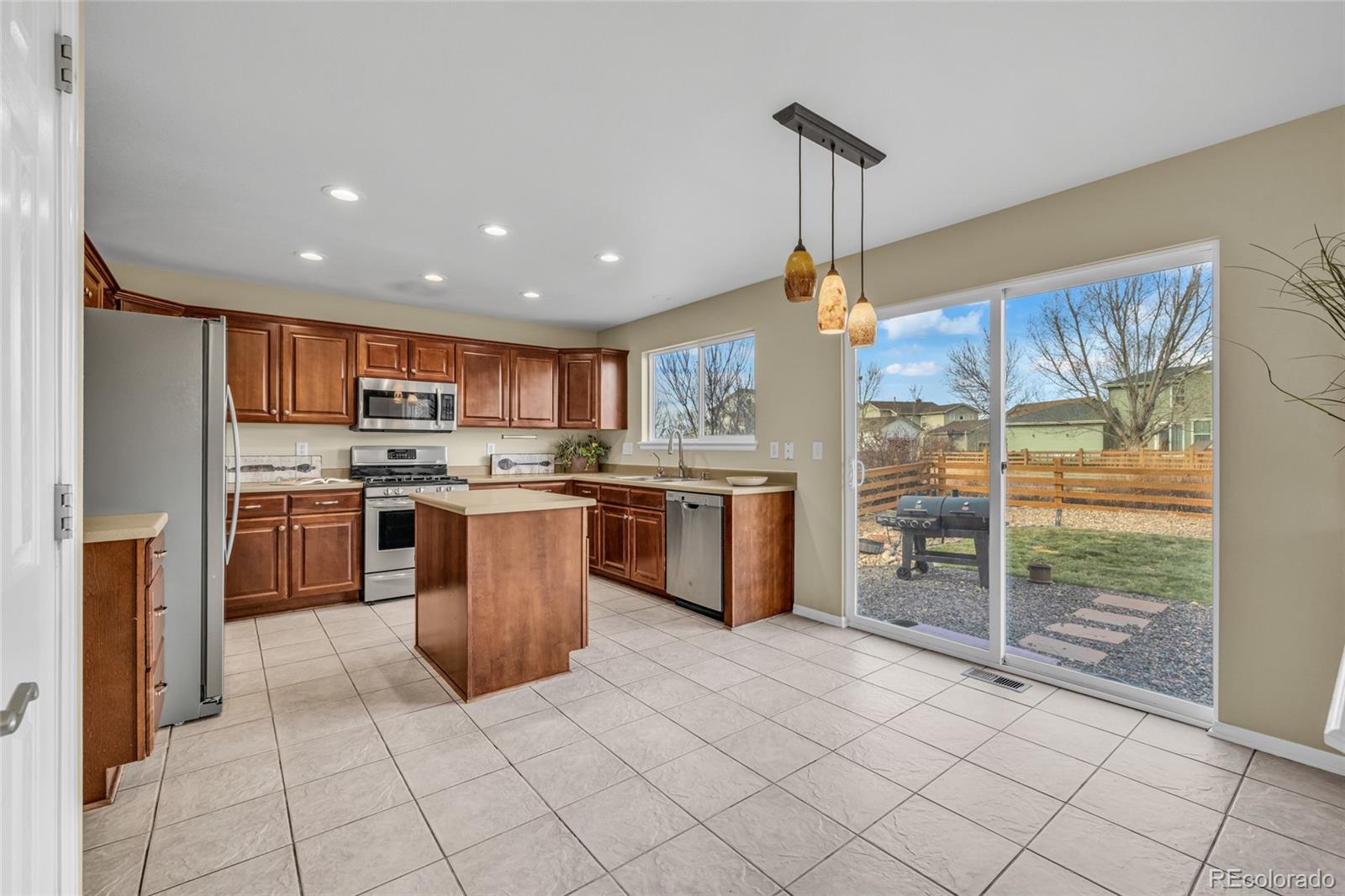 MLS Image #8 for 17093 e 104th way,commerce city, Colorado