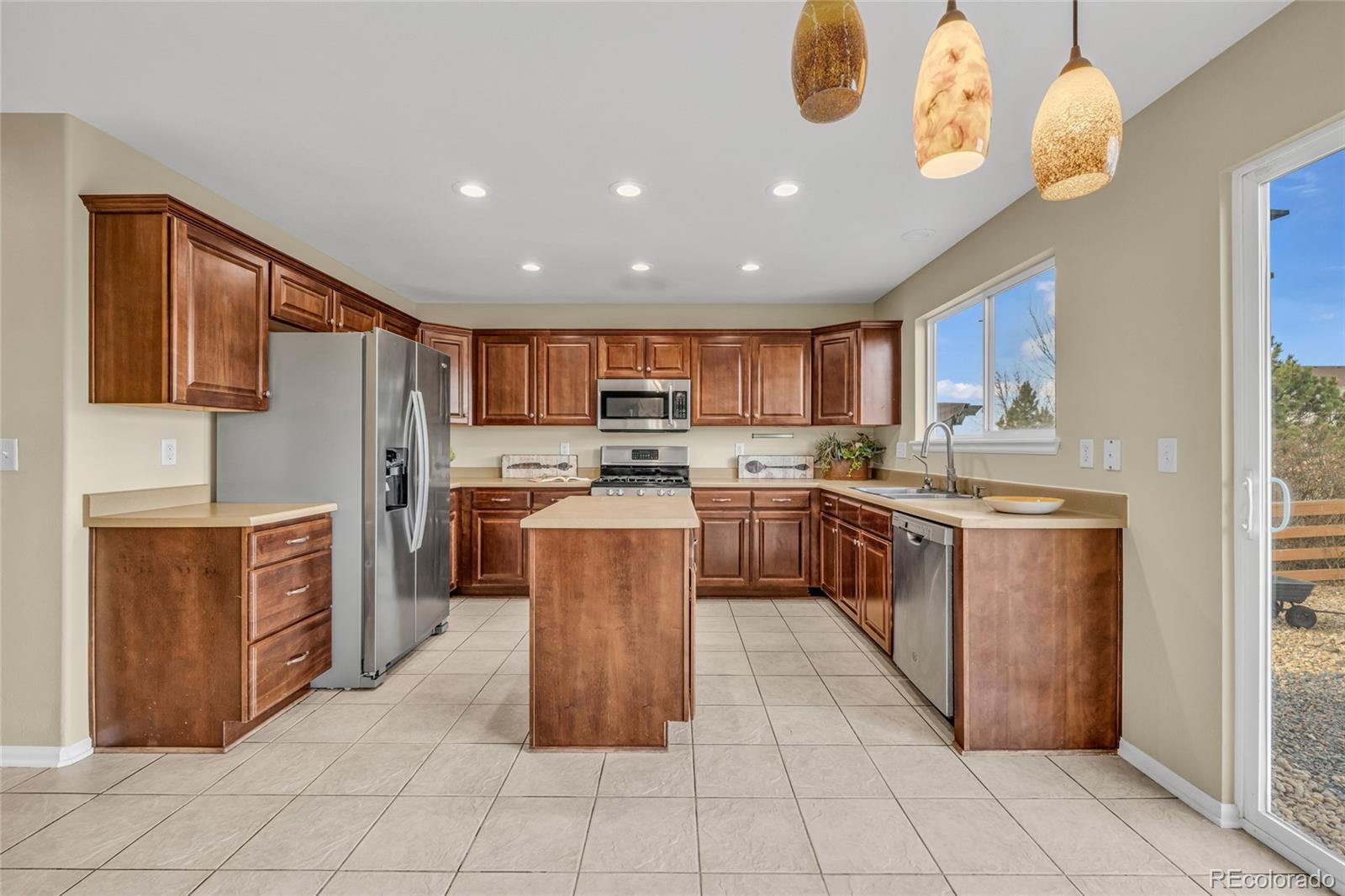 MLS Image #9 for 17093 e 104th way,commerce city, Colorado