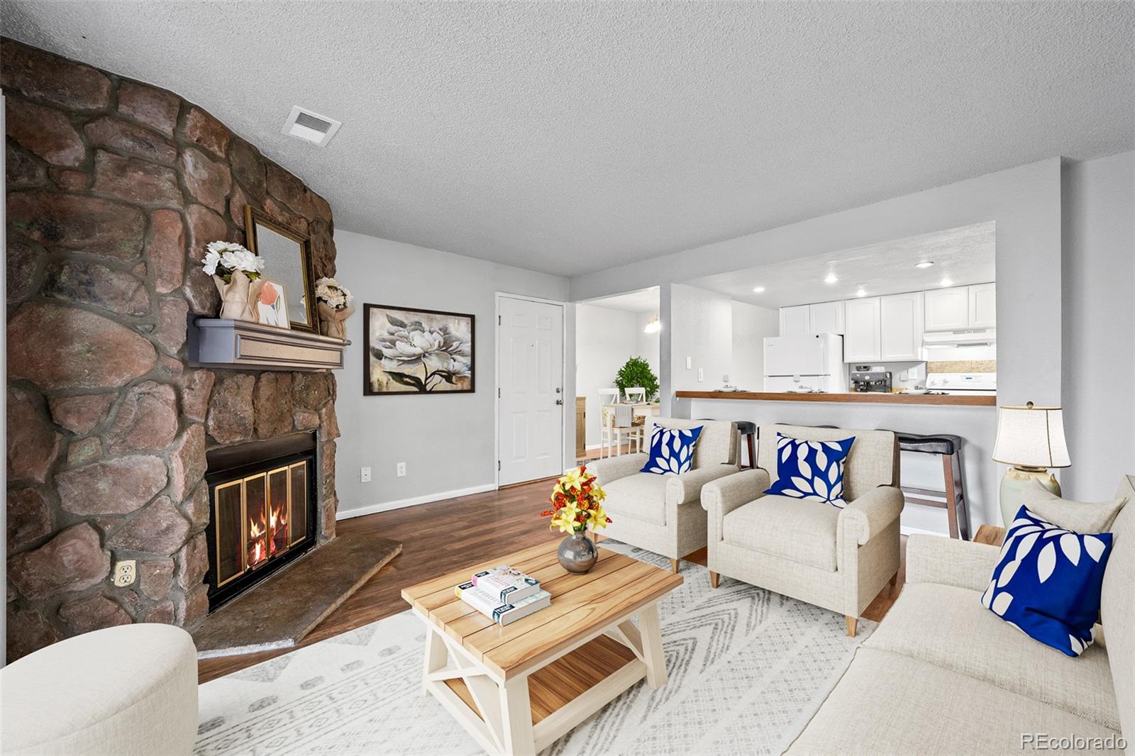 MLS Image #5 for 6385  oak street 205,arvada, Colorado