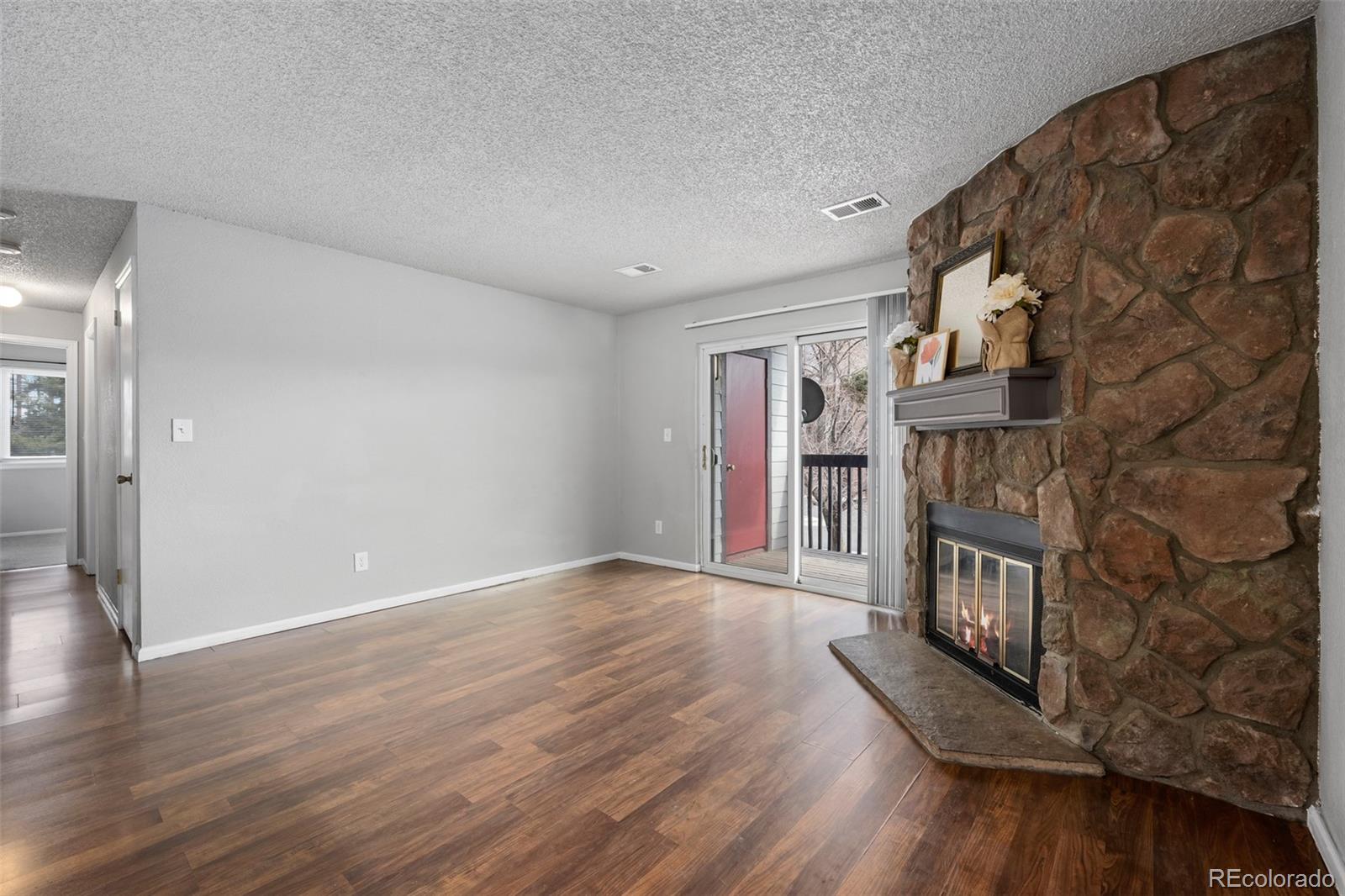 MLS Image #9 for 6385  oak street 205,arvada, Colorado