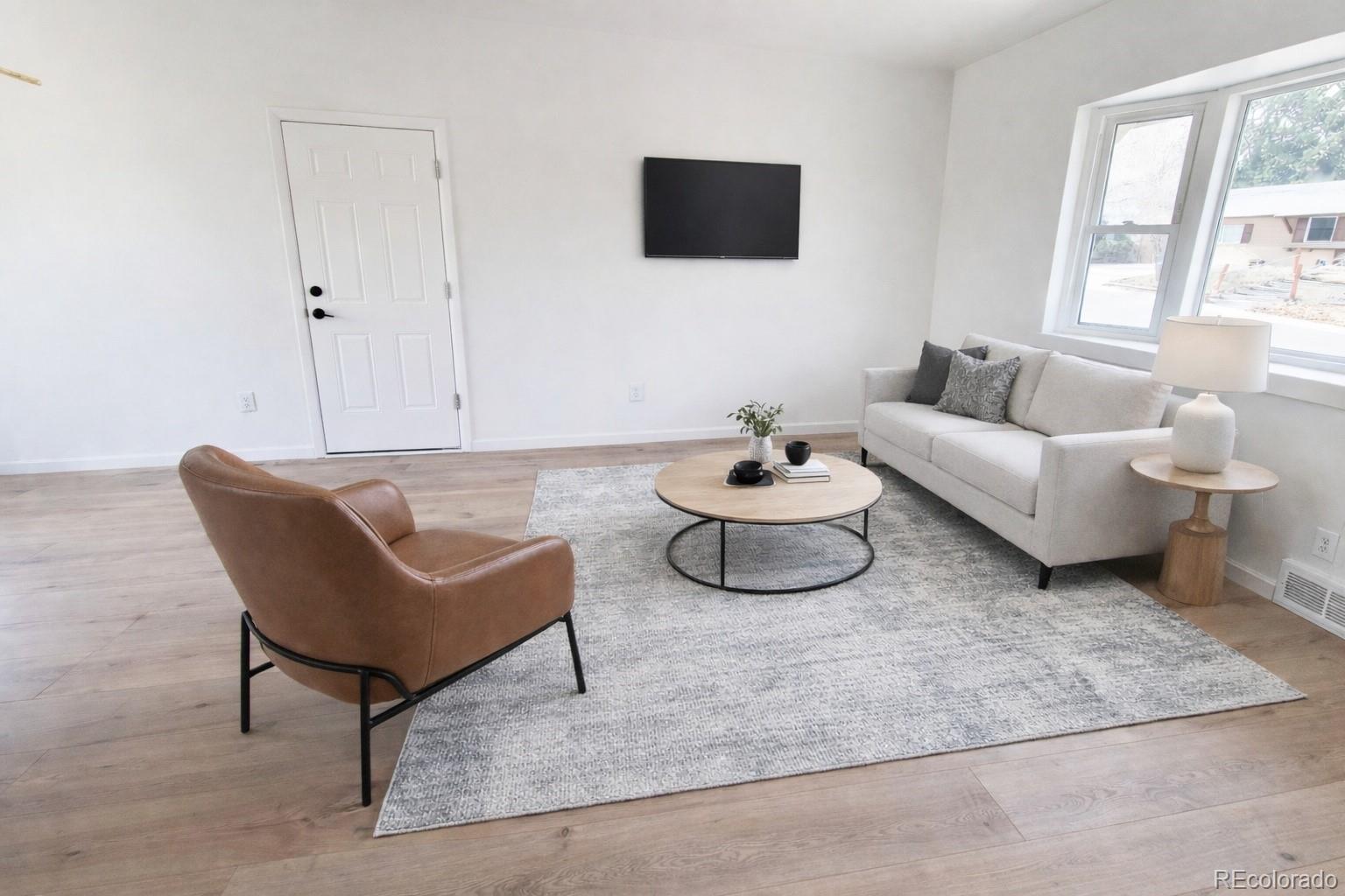 MLS Image #4 for 8128  lafayette street,denver, Colorado