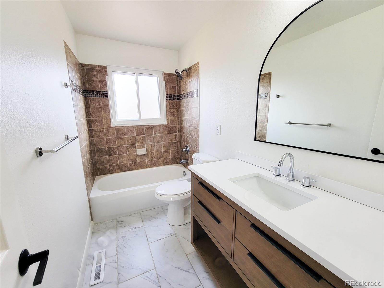MLS Image #7 for 8128  lafayette street,denver, Colorado