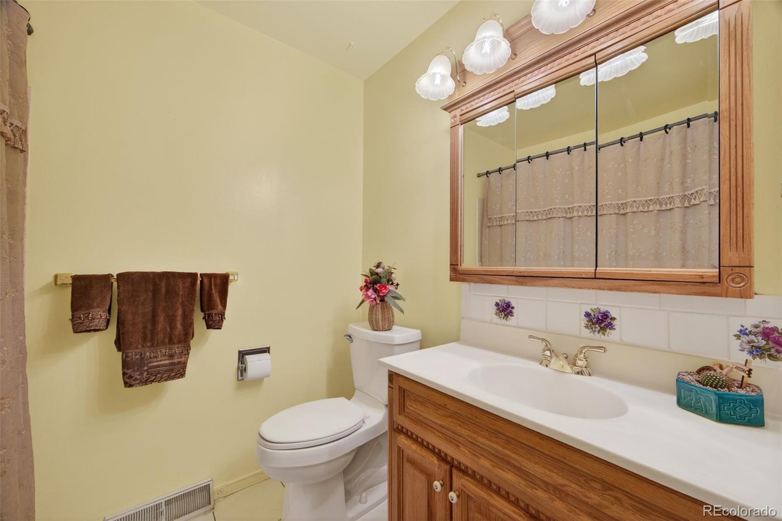 MLS Image #22 for 12577 w arizona place,lakewood, Colorado