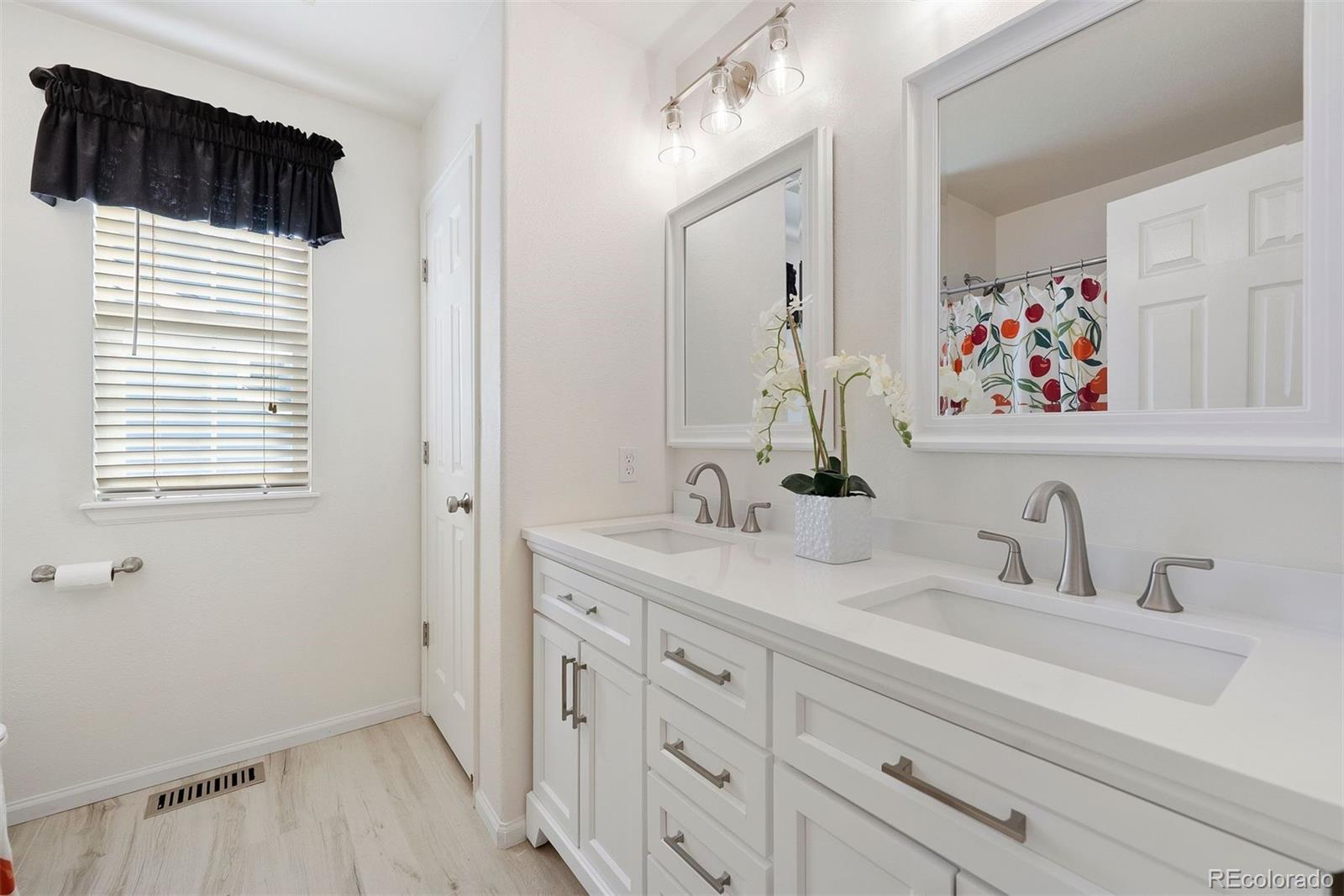 MLS Image #30 for 9809  mulberry way,highlands ranch, Colorado