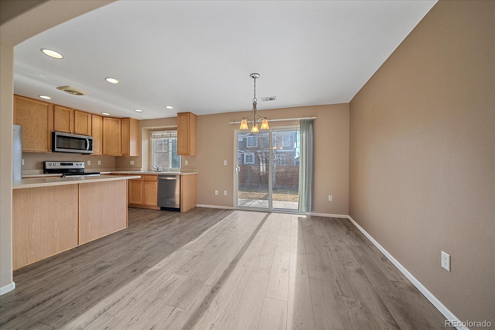 MLS Image #13 for 20434 e yale place,aurora, Colorado