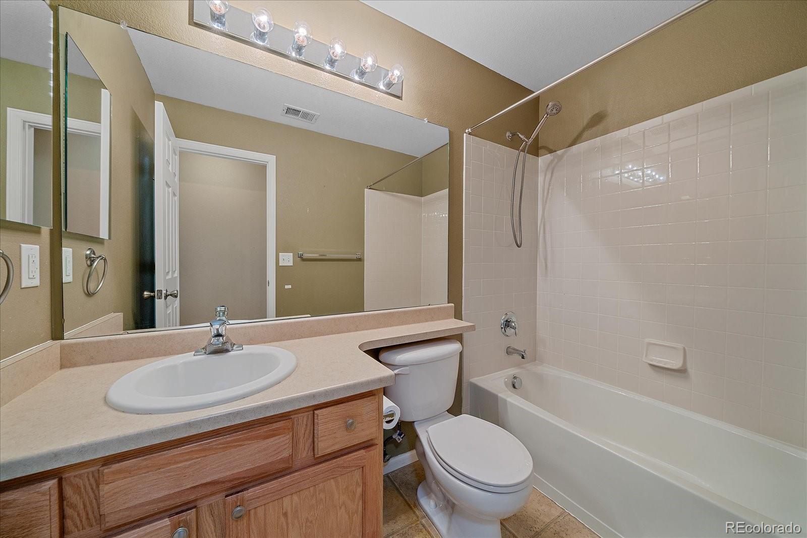 MLS Image #23 for 20434 e yale place,aurora, Colorado