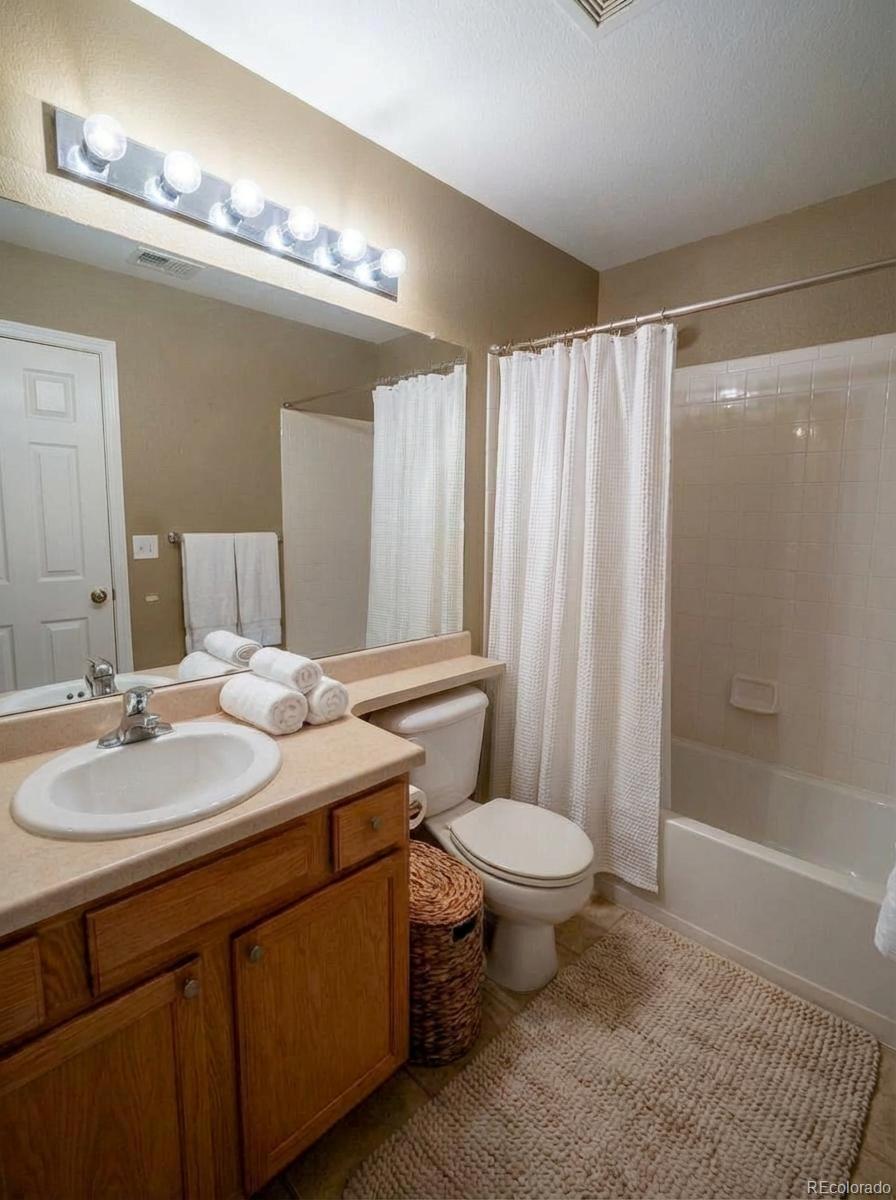 MLS Image #7 for 20434 e yale place,aurora, Colorado