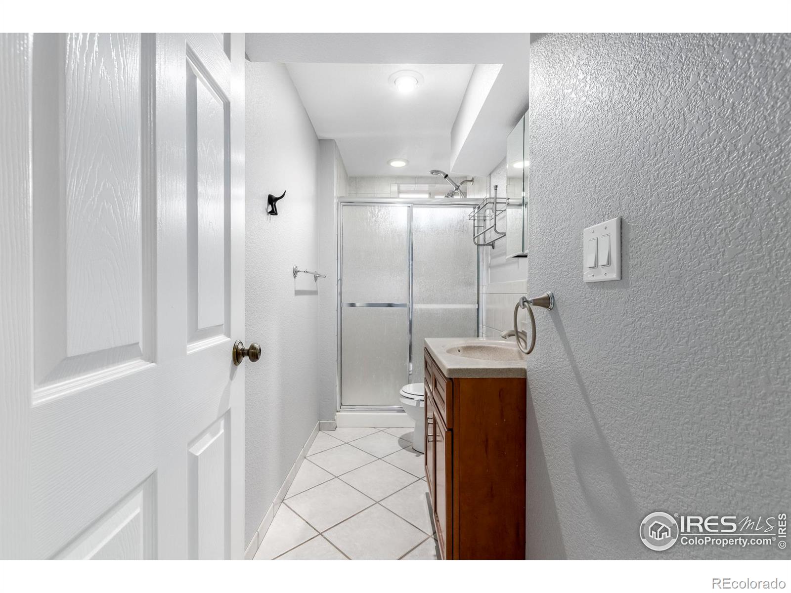 MLS Image #23 for 8324  mitze way,denver, Colorado