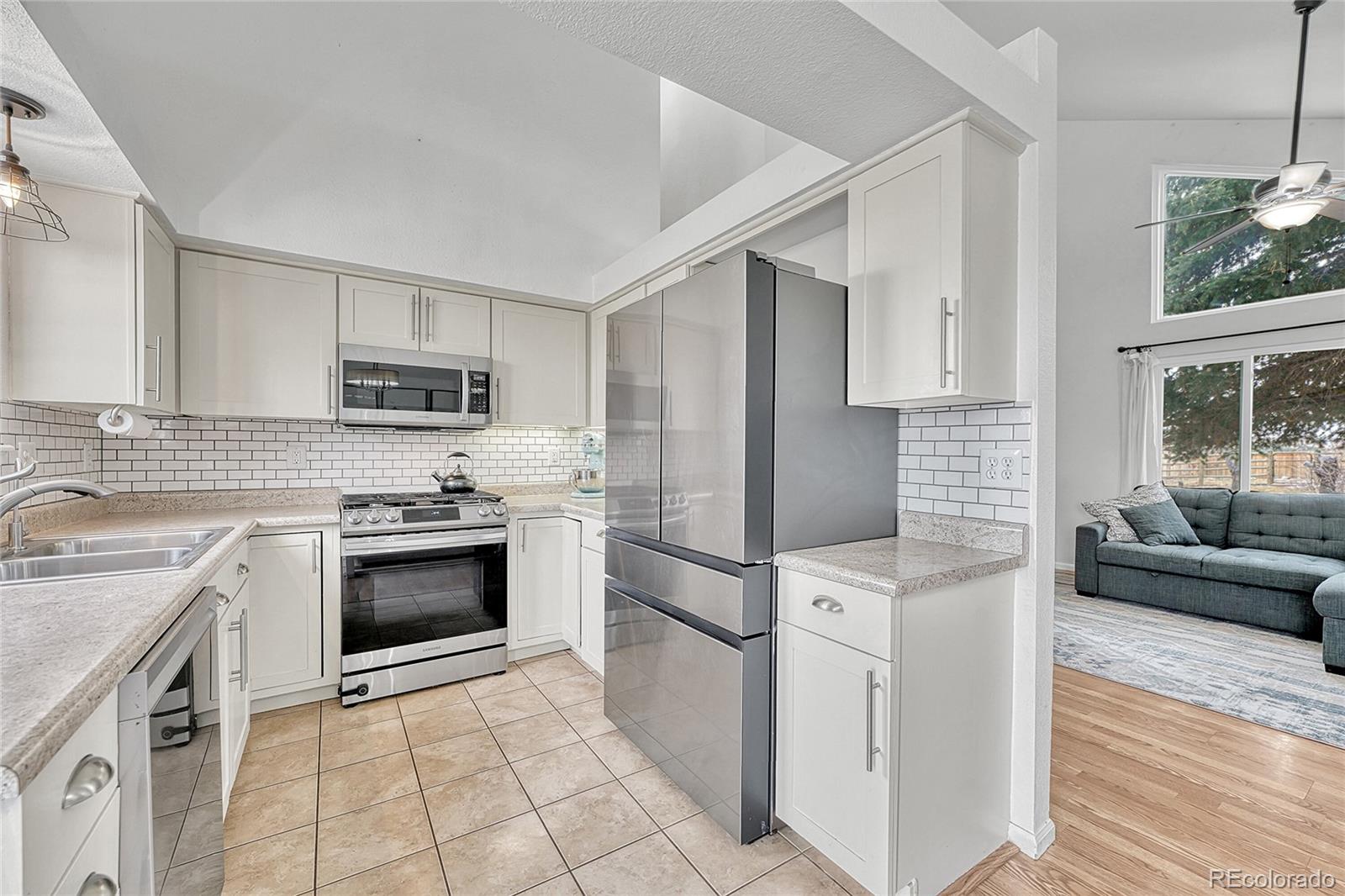 MLS Image #4 for 34084  prairie loop,elizabeth, Colorado