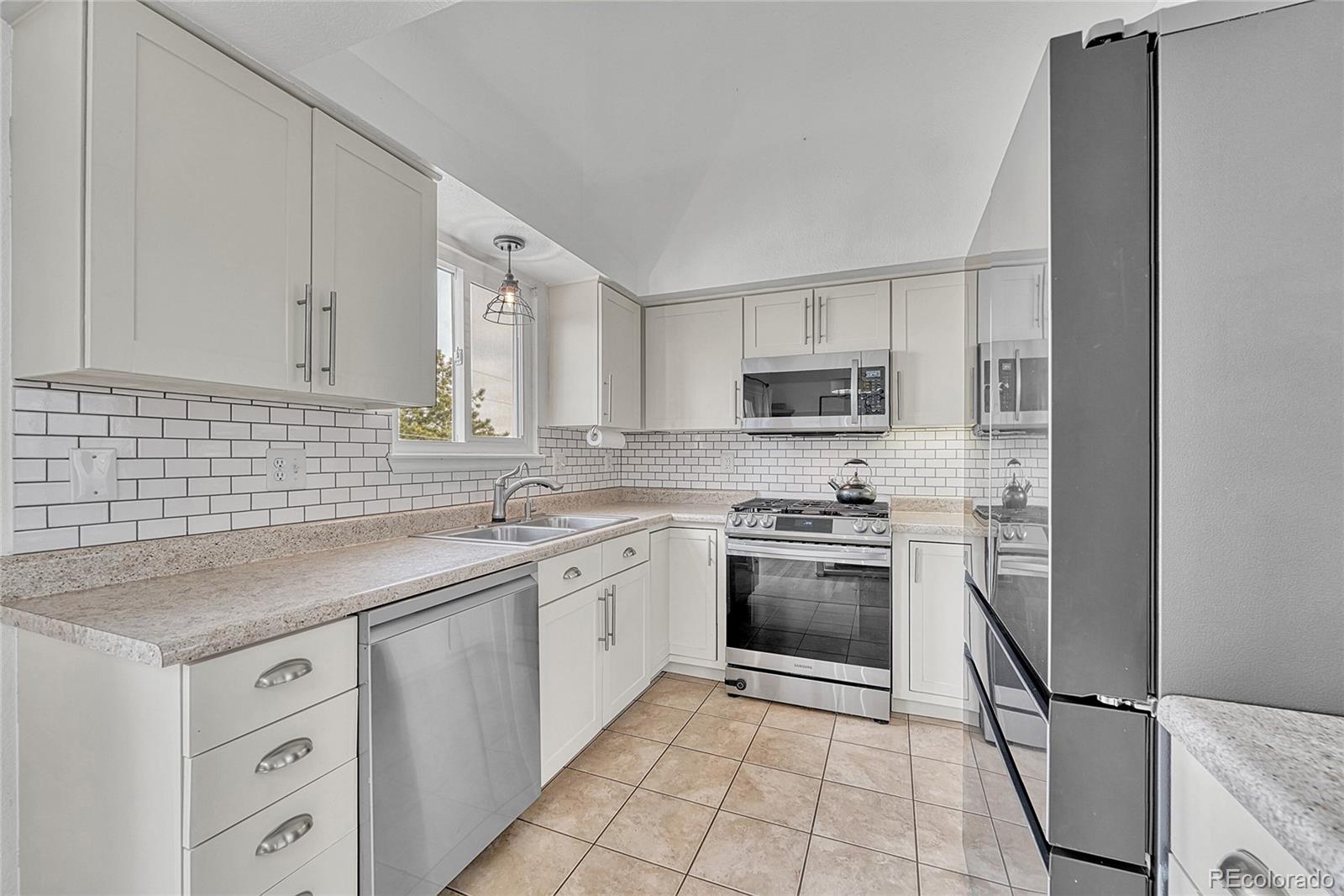 MLS Image #5 for 34084  prairie loop,elizabeth, Colorado