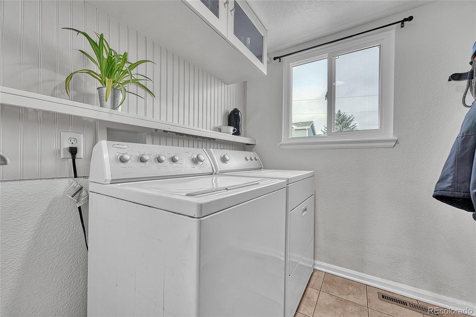 MLS Image #6 for 34084  prairie loop,elizabeth, Colorado