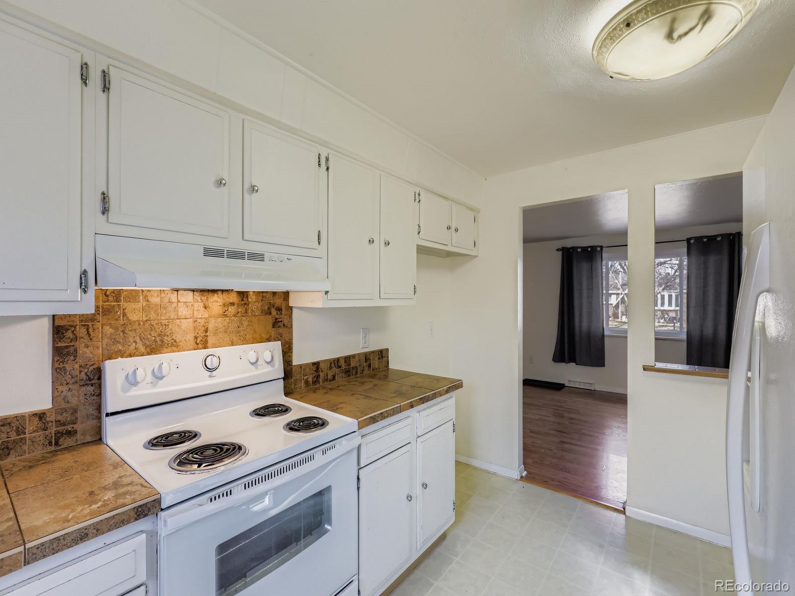 MLS Image #5 for 12144 e ohio avenue,aurora, Colorado
