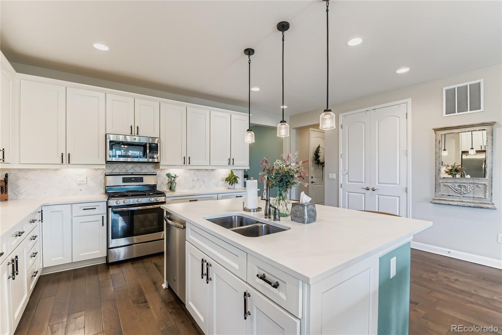 MLS Image #12 for 902  pinecliff drive,erie, Colorado