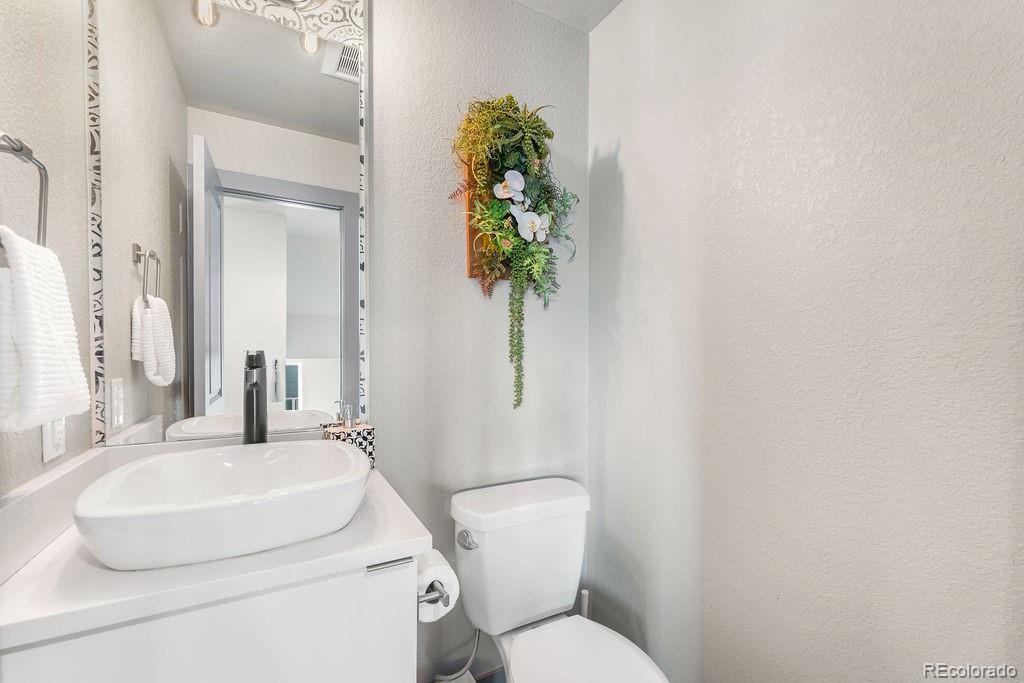 MLS Image #11 for 2816 w 26th avenue,denver, Colorado